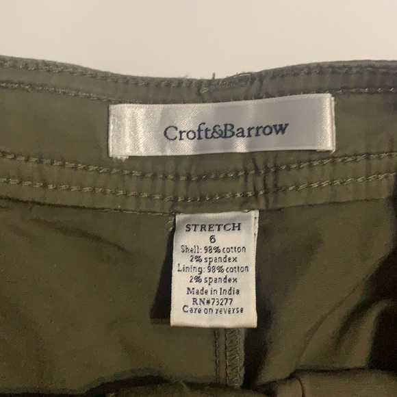 Croft and Barrow size 6 Hunter Green Skort - Picture 4 of 4